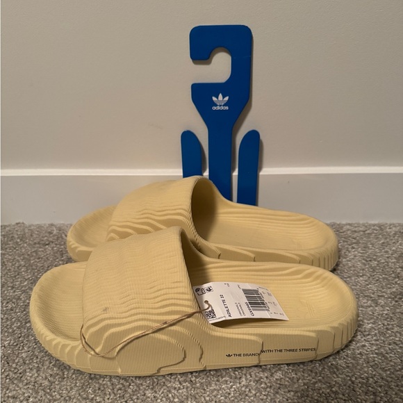 Adidas Adilette 22 Slides St Desert Sand - Size 9 - Picture 2 of 4